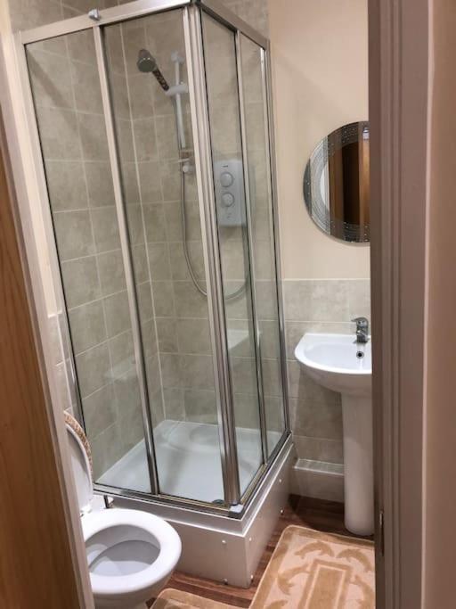 Justalf Facilities-spacious 2-bed In Thamesmead, Greenwich Appartement